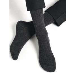 Merinosocken Aus Geripptem Gestrick Von Bleuforet